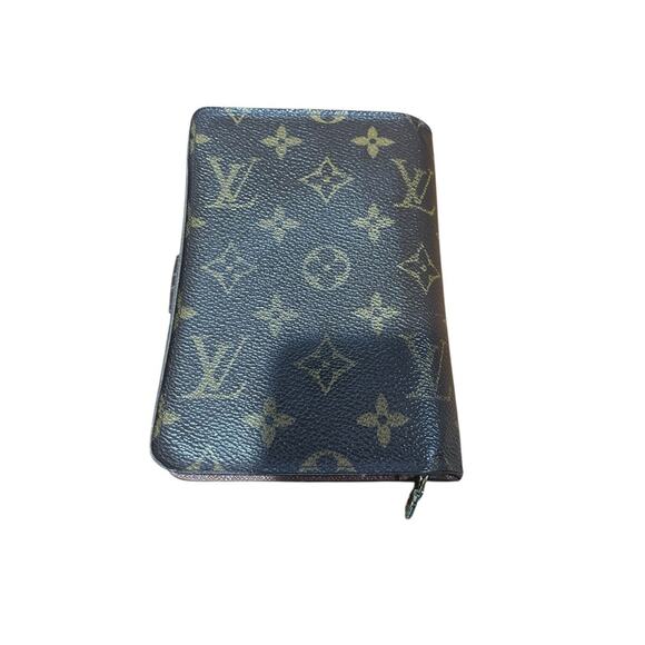 Louis Vuitton Monogram Zippe Bifold Wallet *Damaged corners* (16955) - Picture 8 of 9